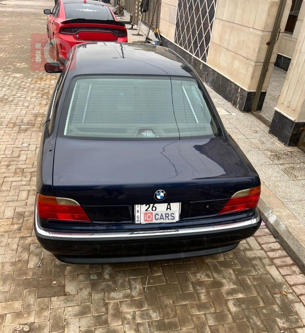 بي ام دبليو 8 الفئة